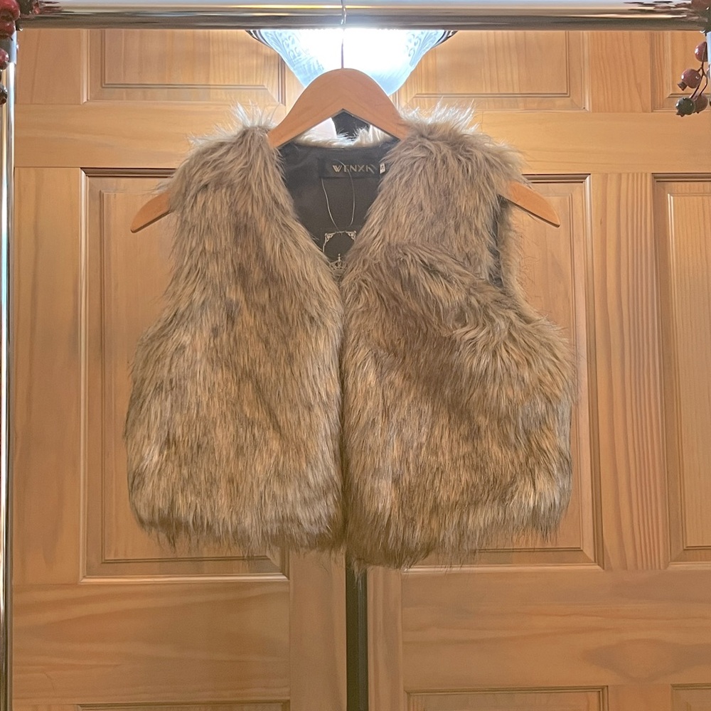 Faux Fur Vest - Brand New with tags. Small. 
Brand:WENXI